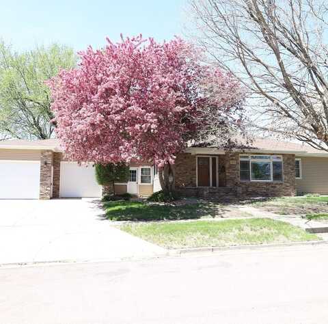 703 S Adams St, Rock Rapids, IA 51246
