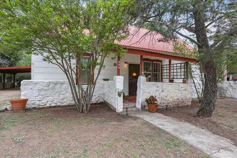 806 E Ave E, Alpine, TX 79830