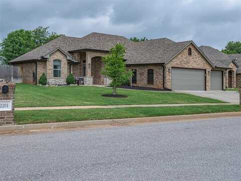 2145 Sycamore Creek Avenue, Yukon, OK 73099