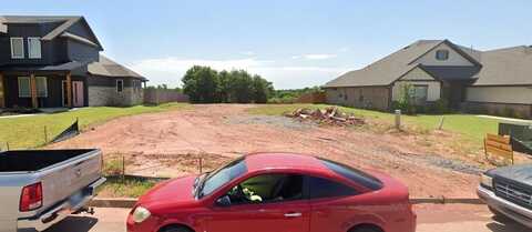 2132 Santa Monica Street, Edmond, OK 73034