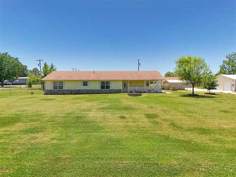 1006 E Highland Street, Tecumseh, OK 74873