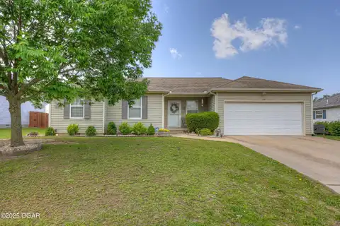 1314 S College Street, Webb City, MO 64870