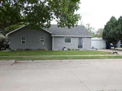 305 E 5TH ST, Ogallala, NE 69153