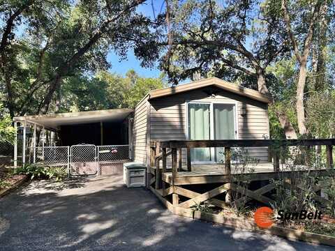 13582 E Hwy 40, Silver Springs, FL 34488