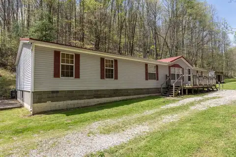 52763 State Route 671, Londonderry, OH 43152