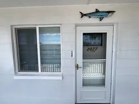 2077 Canal Drive, Bradenton, FL 34207