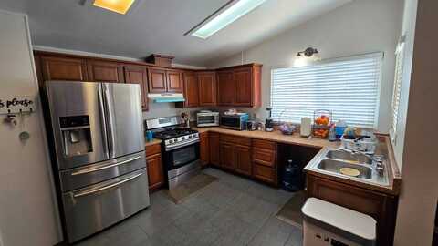 4080 PEDLEY RD, RIVERSIDE, CA 92509
