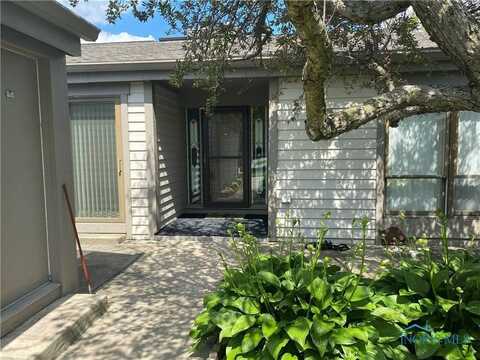 6616 Embassy Court, Maumee, OH 43537