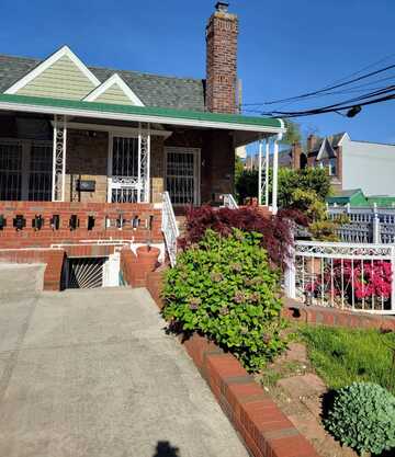 115-47 205 street, Saint Albans, NY 11412