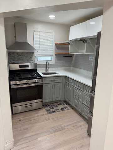 45XX CARPENTER AVE, Bronx, NY 10466