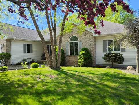 1355 Whippletree Lane, Neenah, WI 54956