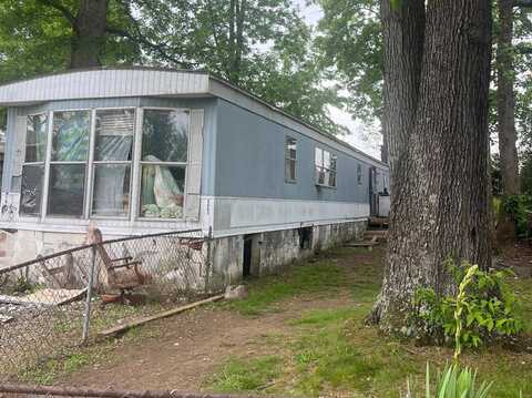 121 Marina Park, Hurricane, WV 25526
