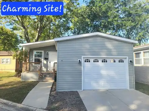 1166 Country Club, #498, Elgin, IL 60123