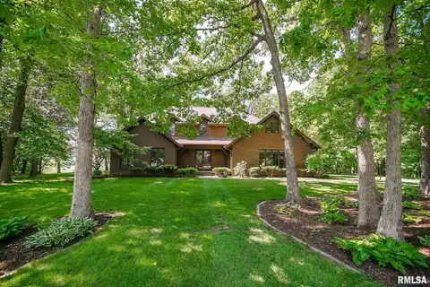 9701 N Cherrybark Court, Peoria, IL 61615