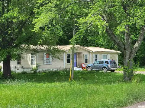 26994 VERMONT Road, Ashley, IL 62808