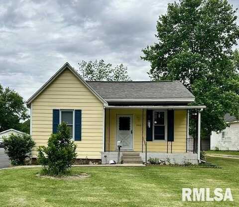 940 N Prairie Street, Jacksonville, IL 62650