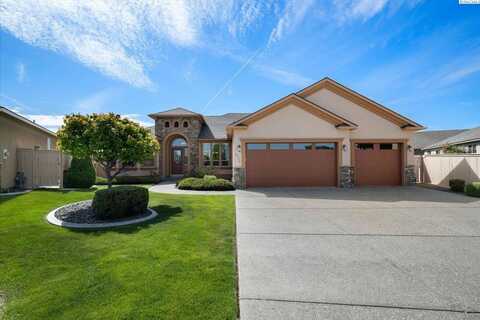 8771 W Rio Grande Ct, Kennewick, WA 99336