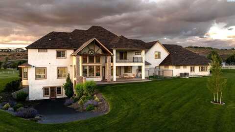 71421 E Sundown Pr Se, Kennewick, WA 99338