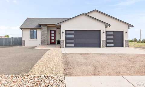 623 E Fredonia Dr, Pueblo West, CO 81007