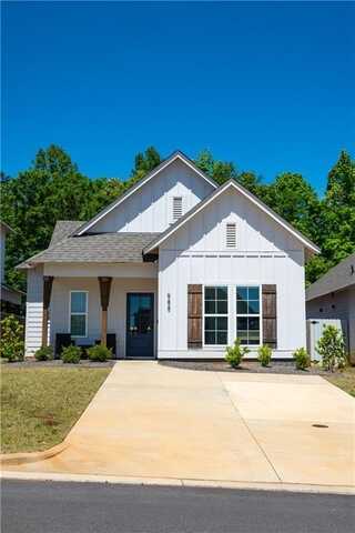 688 Village Drive, Opelika, AL 36801