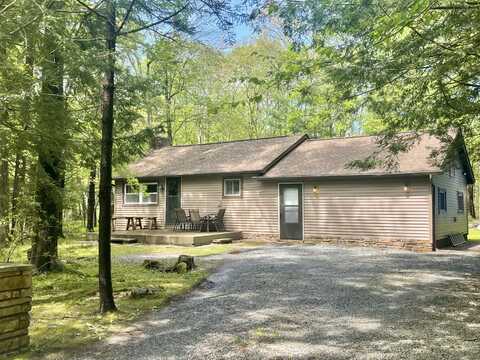 188 Cross Street, Pocono Lake, PA 18347