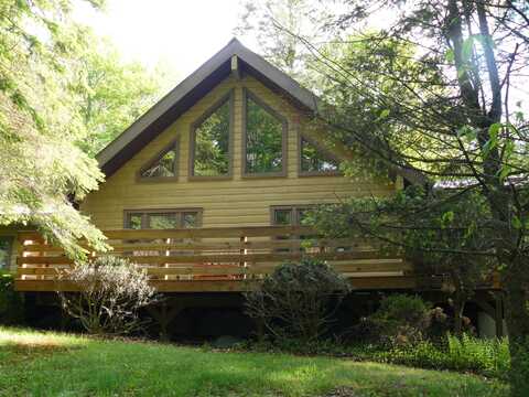 1006 Mill Creek Road, Newfoundland, PA 18445