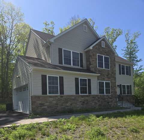 216 Swan Court, East Stroudsburg, PA 18302
