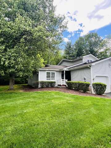 211 Amber Lane, East Stroudsburg, PA 18301