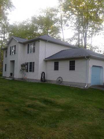 2852 Oak View Lane, Tobyhanna, PA 18466