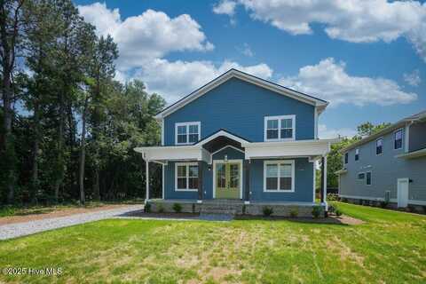 476 Yadkin Road, Southern Pines, NC 28387