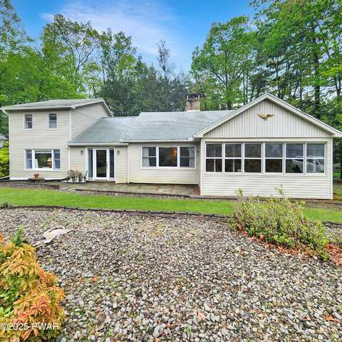 515 Covered Bridge Drive, Lakeville, PA 18438