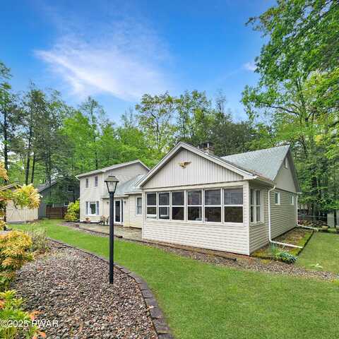515 Covered Bridge Drive, Lakeville, PA 18438