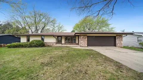 4474 Applewood, LOVES PARK, IL 61111