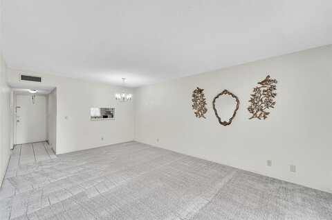 3048 E Sunrise Lakes Dr, Fort Lauderdale, FL 33322