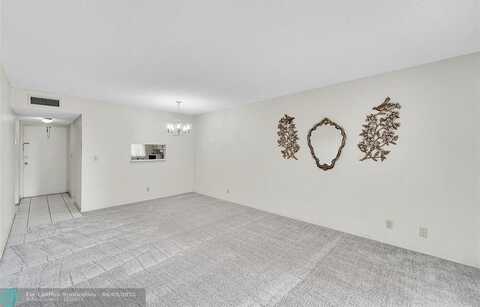 3048 E Sunrise Lakes Dr, Fort Lauderdale, FL 33322