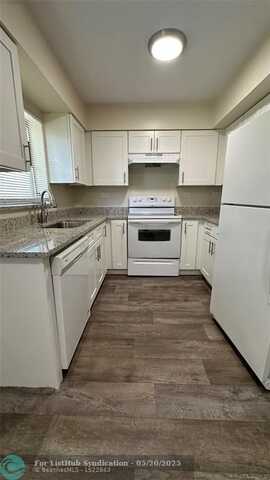 417 SE 12th Ct, Fort Lauderdale, FL 33316