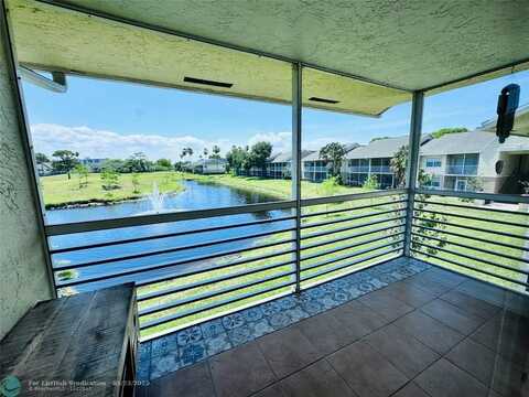 2827 N Course Dr, Pompano Beach, FL 33069