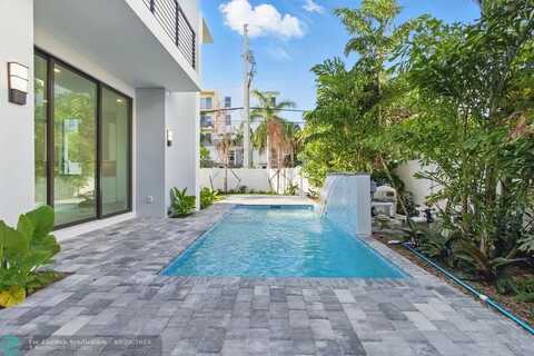 204 Osceola Park Lane, Delray Beach, FL 33483