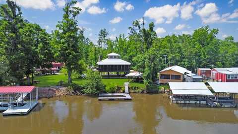354 Red Bull Island Dr, Wewahitchka, FL 32465