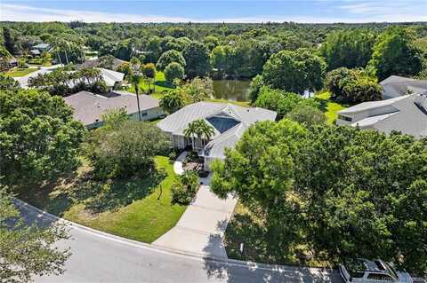 579 SE Meadow Wood Way, Stuart, FL 34997
