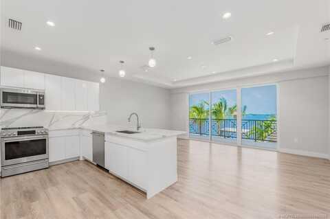 42 SW Seminole Street, Stuart, FL 34994