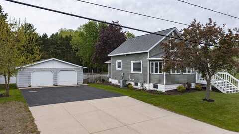3196 LAKEVIEW Drive, SUAMICO, WI 54713