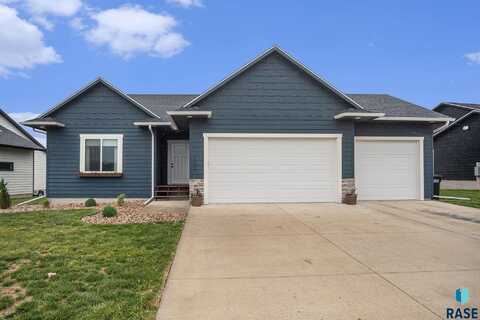 110 Skyline Dr, Valley Springs, SD 57068