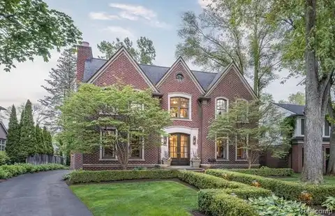 316 Chesterfield Avenue, Birmingham, MI 48009