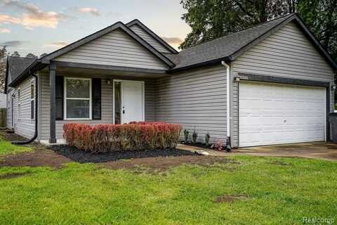20540 FINLEY Street, Clinton Township, MI 48035