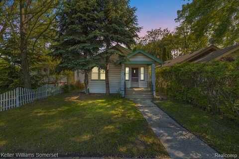 842 E 10 MILE Road, Ferndale, MI 48220