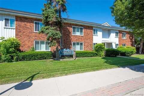 25885 Jefferson Avenue, Saint Clair Shores, MI 48081