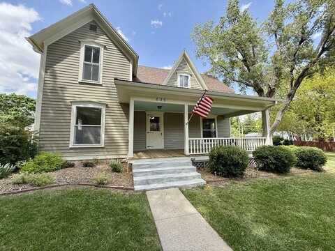 606 Cherokee Avenue, Hiawatha, KS 66434
