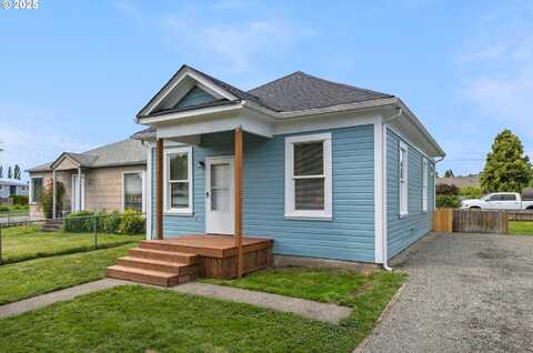 3152 DOVER ST, Longview, WA 98632
