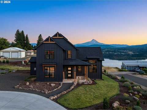 201 STERLING BLVD, White Salmon, WA 98672